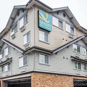 Quality Hotel & Suites Langley